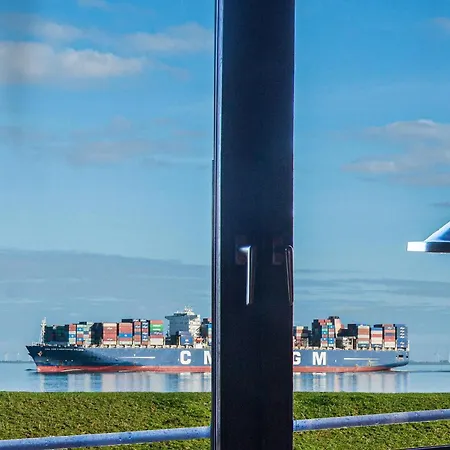 アパート 2 Bedroom Cozy In